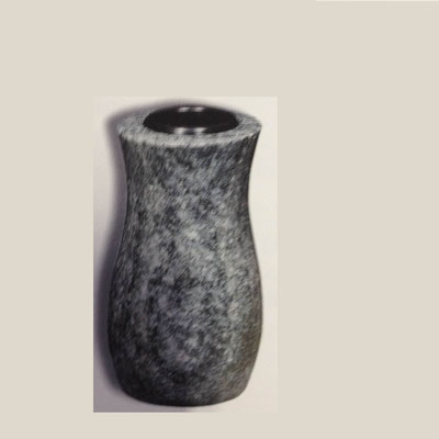 Grabvase bzw. Pflanzgefäß aus Naturstein – Modell VP005